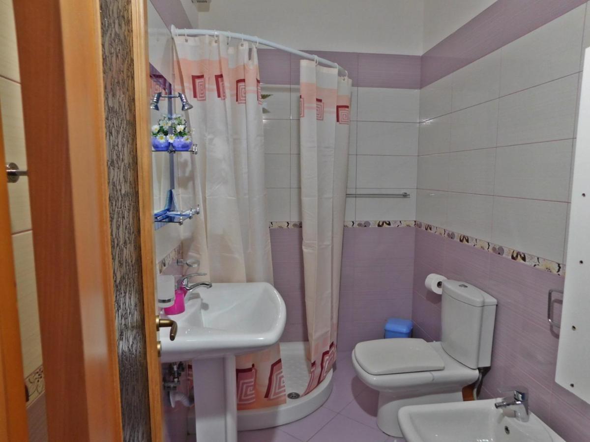 Comfy Apartament Lägenhet Vlorë Exteriör bild